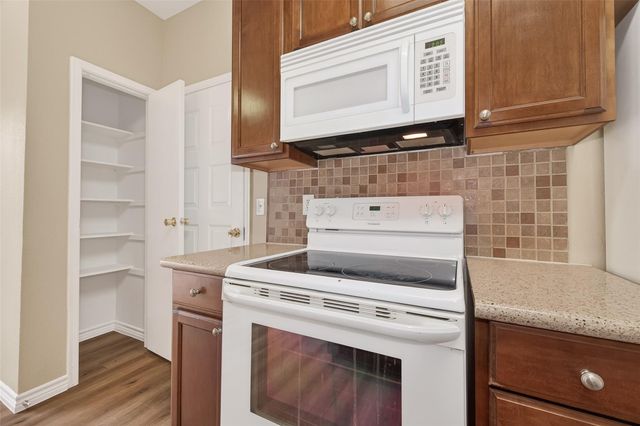 10811 Richmond Avenue 121, Houston, TX 77042