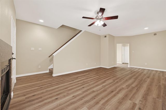 10811 Richmond Avenue 121, Houston, TX 77042