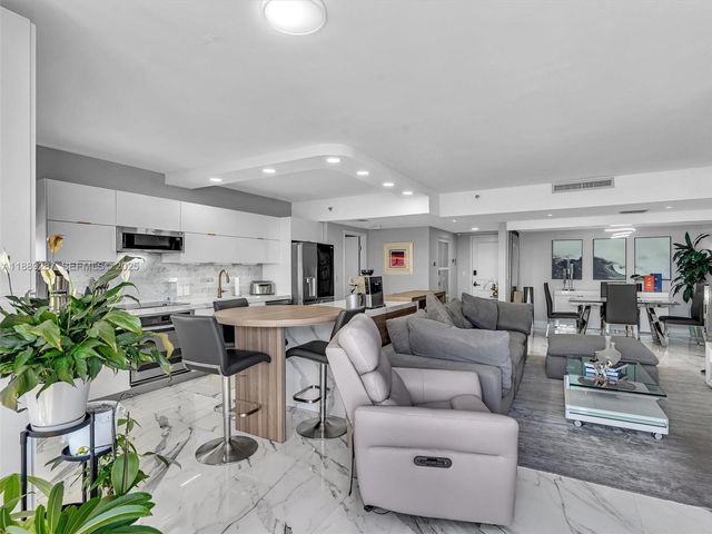 20191 E Country Club Drive 511, Aventura, FL 33180
