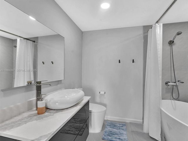 20191 E Country Club Drive 511, Aventura, FL 33180