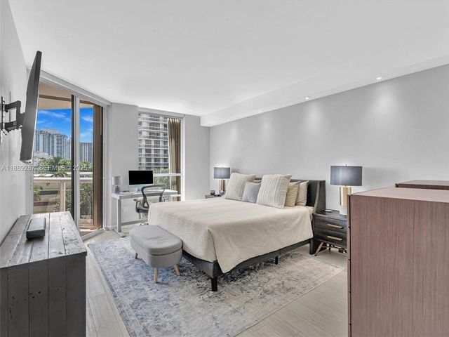 20191 E Country Club Drive 511, Aventura, FL 33180