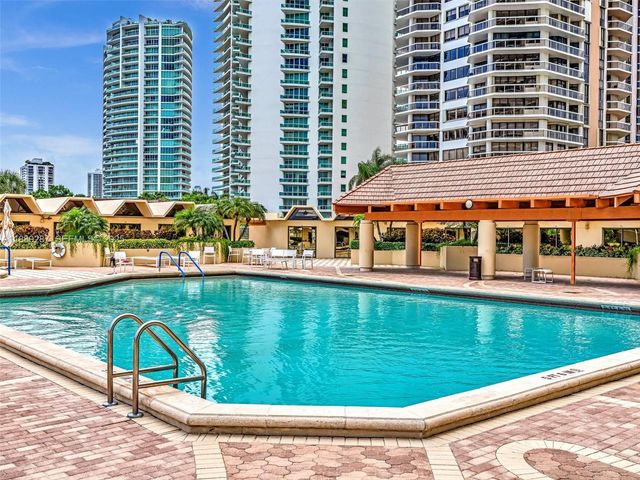 20191 E Country Club Drive 511, Aventura, FL 33180