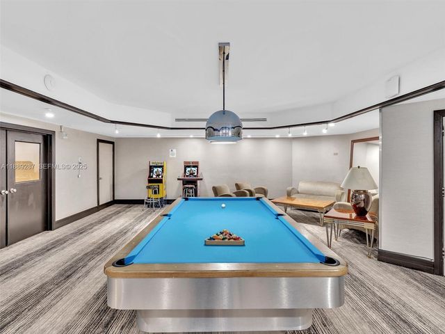 20191 E Country Club Drive 511, Aventura, FL 33180