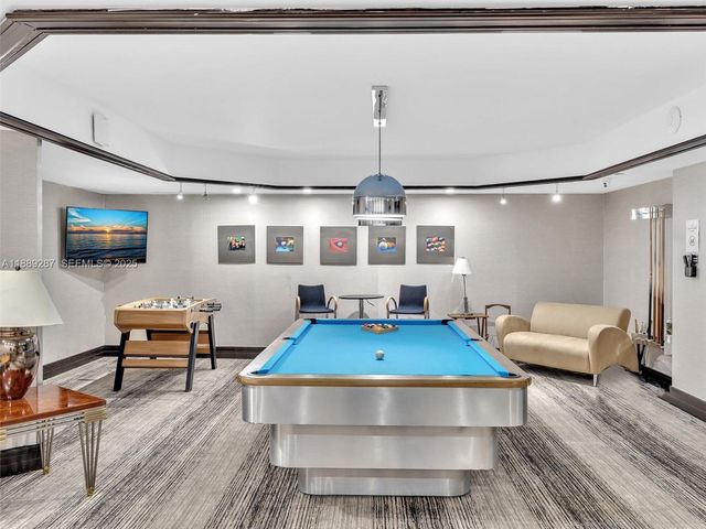 20191 E Country Club Drive 511, Aventura, FL 33180