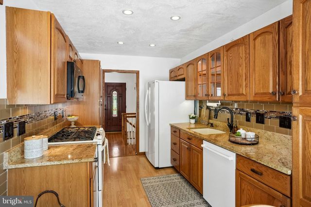 91 WEDGEWOOD DR, Cinnaminson, NJ 08077