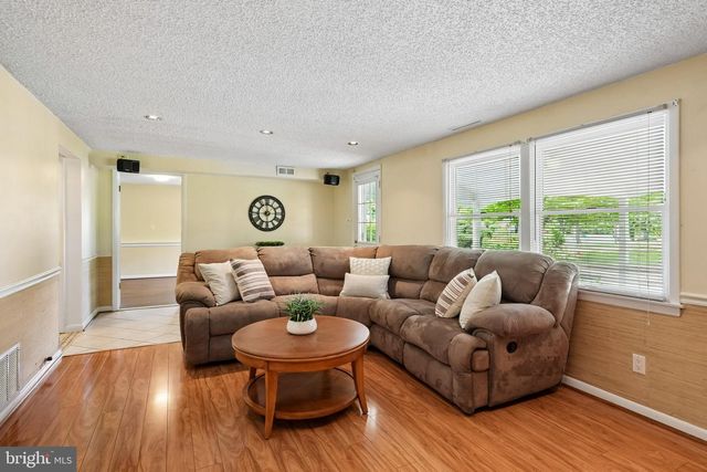 91 WEDGEWOOD DR, Cinnaminson, NJ 08077