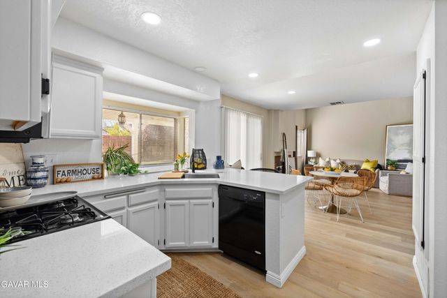 1792 W Avenue P4 Avenue, Palmdale, CA 93551