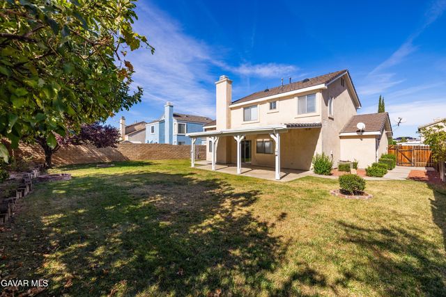 1792 W Avenue P4 Avenue, Palmdale, CA 93551