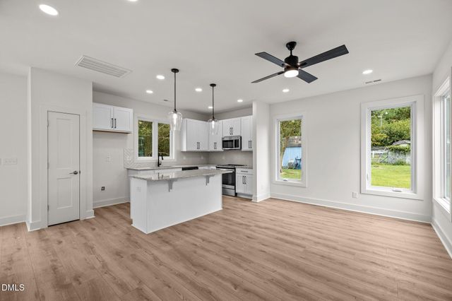 2002 B Riddle Road, Durham, NC 27713