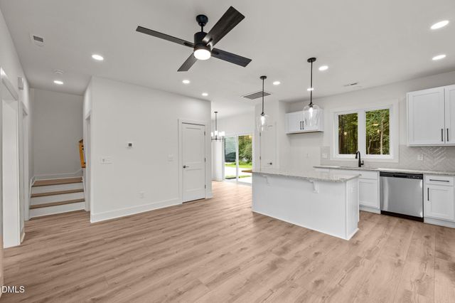 2002 B Riddle Road, Durham, NC 27713