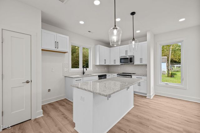 2002 B Riddle Road, Durham, NC 27713