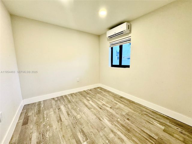 7943 NW 6th Ave 2, Miami, FL 33150