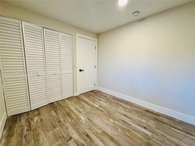 7943 NW 6th Ave 2, Miami, FL 33150