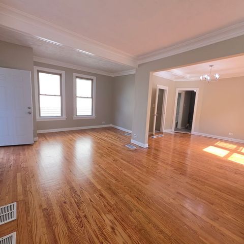 7811 S Champlain Avenue, Chicago, IL 60619