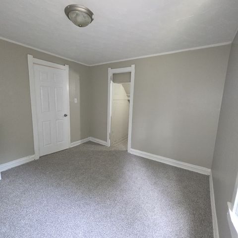 7811 S Champlain Avenue, Chicago, IL 60619