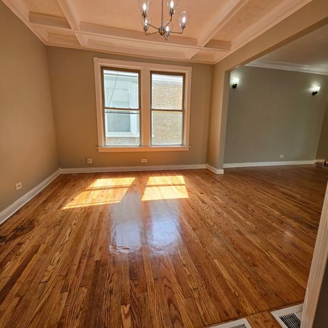 7811 S Champlain Avenue, Chicago, IL 60619