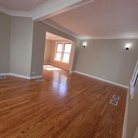 7811 S Champlain Avenue, Chicago, IL 60619