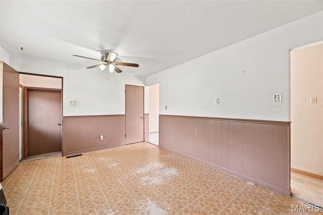 21 Saint Henry Court, St Charles, MO 63301