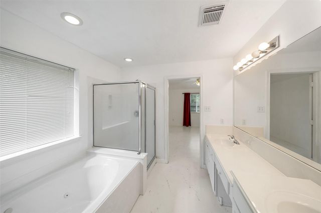 15 Gold Leaf Place, The Woodlands, TX 77384