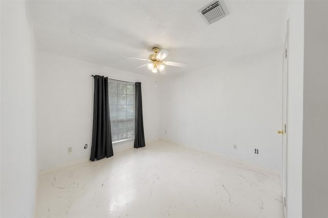 15 Gold Leaf Place, The Woodlands, TX 77384