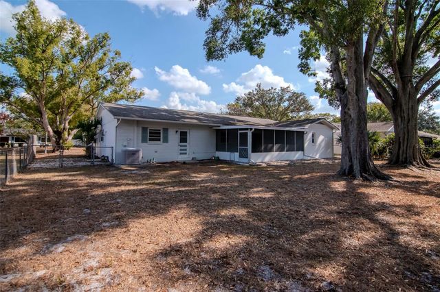 12724 CARTE DRIVE, Tampa, FL 33618