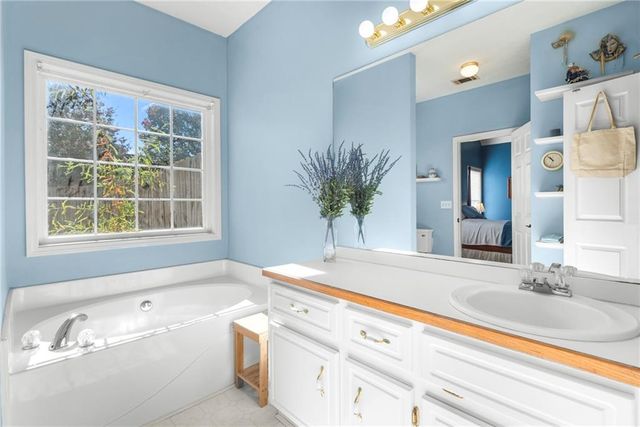 826 Hampton Way, Canton, GA 30115