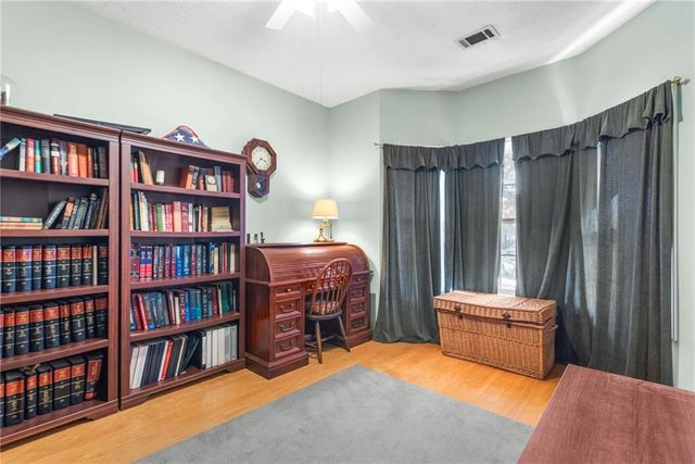 826 Hampton Way, Canton, GA 30115