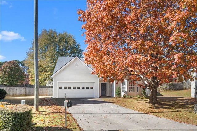 826 Hampton Way, Canton, GA 30115