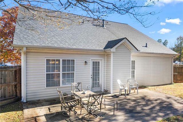 826 Hampton Way, Canton, GA 30115