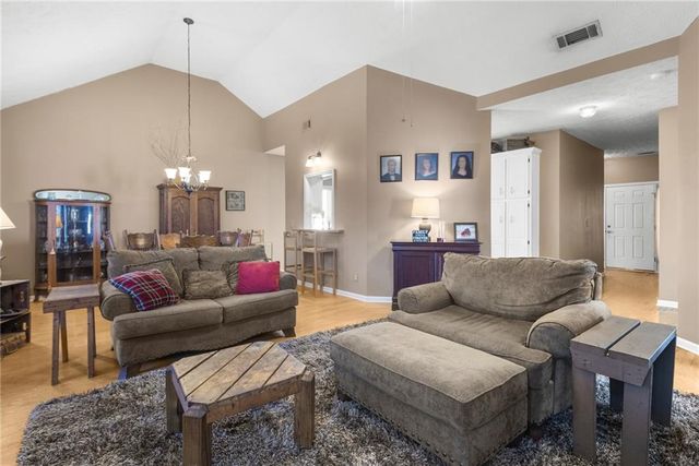 826 Hampton Way, Canton, GA 30115