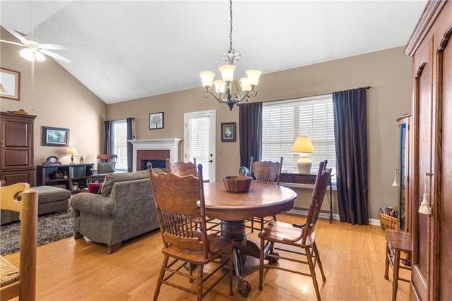 826 Hampton Way, Canton, GA 30115