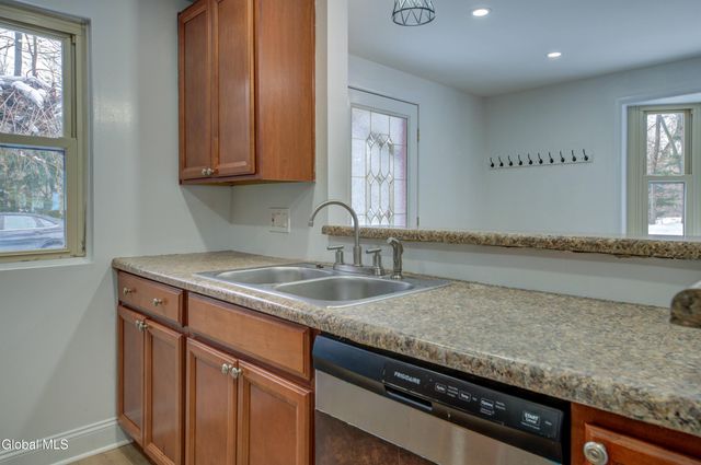 13 Glenbrook Drive, Clifton Park, NY 12065