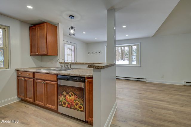 13 Glenbrook Drive, Clifton Park, NY 12065