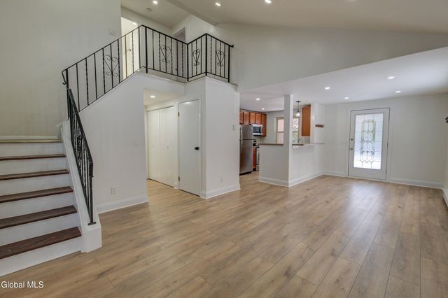 13 Glenbrook Drive, Clifton Park, NY 12065