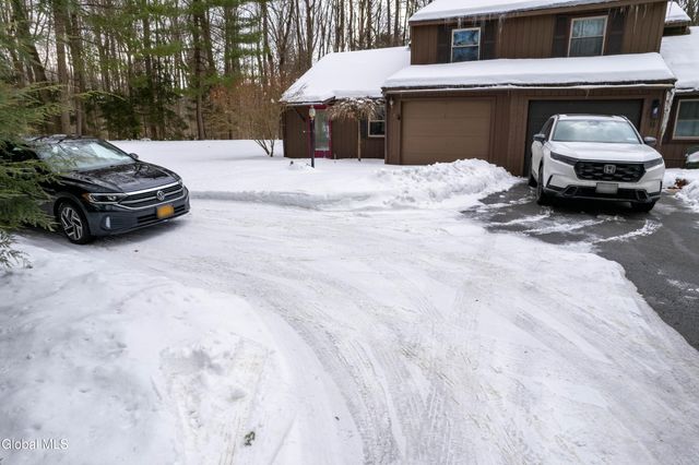 13 Glenbrook Drive, Clifton Park, NY 12065