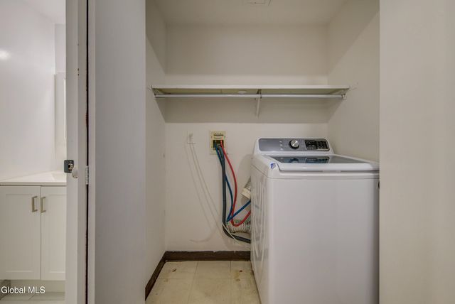 13 Glenbrook Drive, Clifton Park, NY 12065