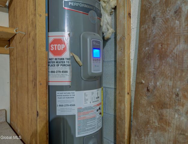 13 Glenbrook Drive, Clifton Park, NY 12065