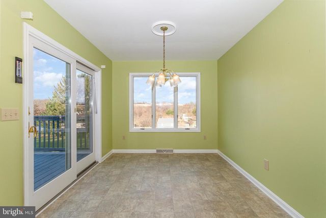 11 BRIDLE RD, Shrewsbury, PA 17361