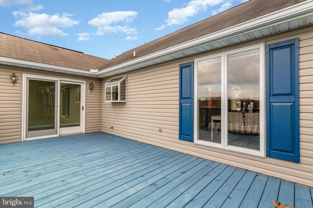 11 BRIDLE RD, Shrewsbury, PA 17361