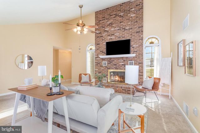 11 BRIDLE RD, Shrewsbury, PA 17361