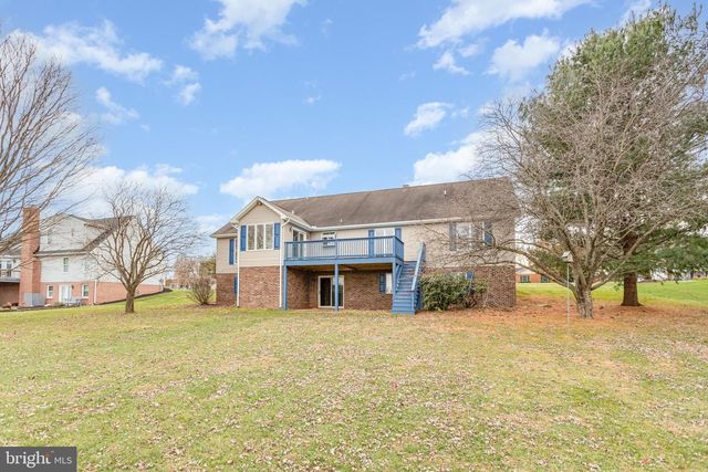 11 BRIDLE RD, Shrewsbury, PA 17361