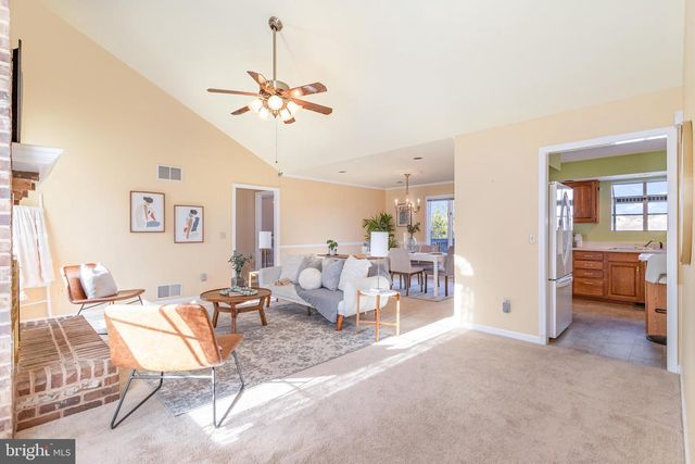 11 BRIDLE RD, Shrewsbury, PA 17361