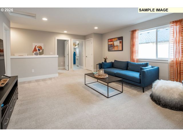 16156 SERRES FARMS Way, Oregon City, OR 97045