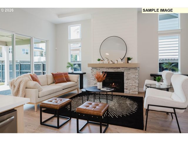 16156 SERRES FARMS Way, Oregon City, OR 97045