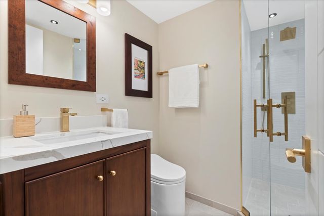 950 N Michigan Avenue 2804, Chicago, IL 60611