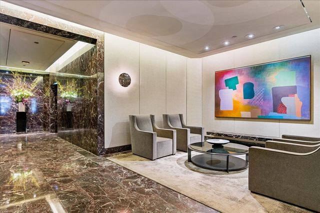950 N Michigan Avenue 2804, Chicago, IL 60611