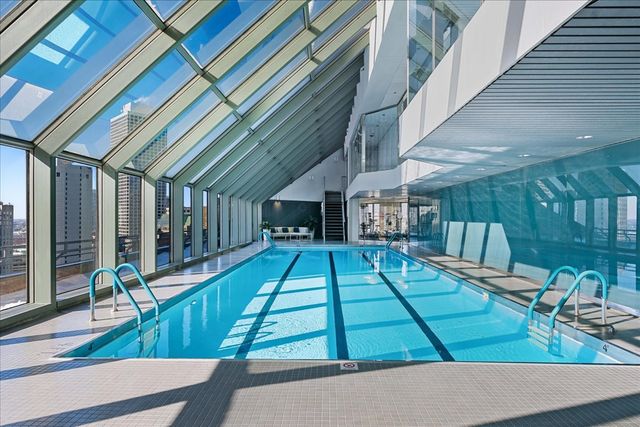 950 N Michigan Avenue 2804, Chicago, IL 60611