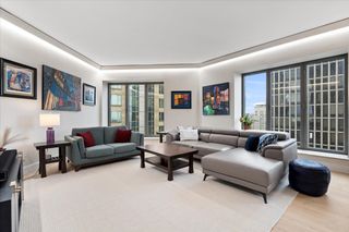 950 N Michigan Avenue 2804, Chicago, IL 60611