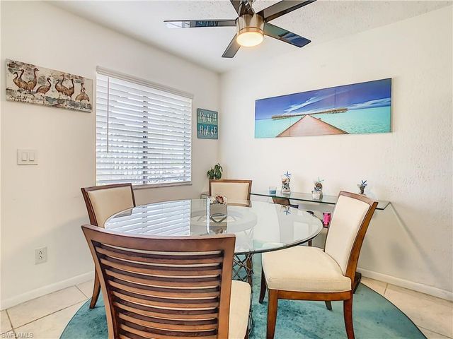 4625 Bayshore DR # D8, Naples, FL 34112