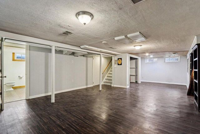 1011 W Silver Spring DRIVE, Milwaukee, WI 53209